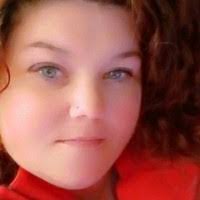 Angie Pringle's Instagram, Twitter & Facebook