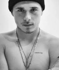 Don't wait to do something." Amateur Sam Bennett uses a tattoo of his late  father's final written words to motivate him.💚