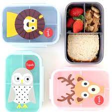 Utvalget fra 3 sprouts består av fargerike kurver, kasser, bokser, o l til oppbevaring av barnets leker og ting. 3 Sprouts Bento Box Novocom Top