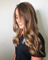 May 24, 2021 · to ensure you don't look washed out, select a hair color that contrasts, rather than matches, your skin tone. 34 Best Caramel Highlights For Every Skin Tone Trending In 2021