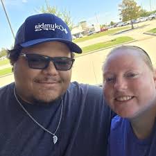 Where are garage and yard sales in Mont Belvieu, Texas, this weekend?