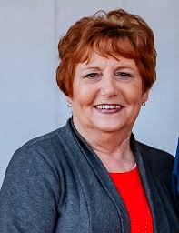 Paulette Reynolds's Instagram, Twitter & Facebook