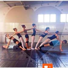 I Give These Ballet Dancers A 10 For Creativity This Looks Like A Great Japanese Fan Like Stretch Dance Pictures Dance Photos Dance