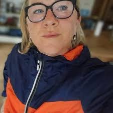 Rebecca Quinlan's Instagram, Twitter & Facebook