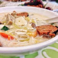 Ingredients 1 1/2 litre chicken broth handful of anchovies 500g fish fillet, cut into bite size mee hoon (rice vermicelli) 1 inch ginger, sliced 2 pcs tomatoes, cut wedges 200g preserved vegetables, sliced evaporated milk (amount based on individual liking) 1 stalk spring onion. Pin On Food For The Soul