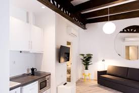 APARTAMENTOS WALLACE VALENCIA (Spain)