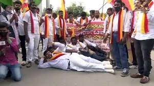 Karnataka live news provides latest top stories of the day latest, today live news we live to engage with web readers and at correct times provide an alternate angle on the news that. Breaking News September 28 World News India Tv