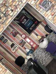 Offre à sa clientèle un espace dédié à la beauté colorimétrie, stages et atelier. Hair Line Coiffure Antibes Home Facebook