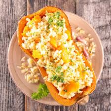 La meilleure recette de courge butternut farcie! Courge Butternut Farcie Au Riz Et Aux Noisettes Recette Par Magali Legrand Paris Kitchen Club