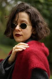 Lenço de lã, lenço de cabeça tricotado à mão, estilo vintage, acessórios  para cabelo, lenço vermelho batom, xale triangular para mulheres - Etsy  Portugal