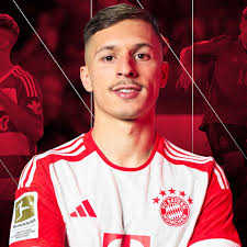 Introducing Bryan Zaragoza I FC Bayern