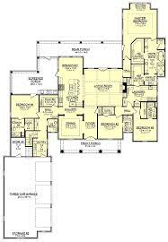 The house plans in this section offer plans with the garage having a side access. 4 Advantages Of L Shaped Homes Problems They Help Solve