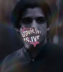 Are Travis and Mari Actors Together