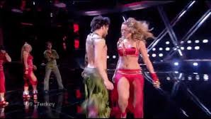 Hadise And Hot Guy At Eurovision 2009 Turkey Prenses Dum Tek Tek