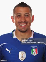 24 Photos & High Res Pictures