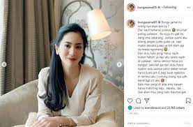 Ia juga terkenal dalam sinetron suci dan cinta salsabilla. Sultan Bener Bunga Zainal Ogah Keluar Rumah Jika Tak Pakai Baju Baru