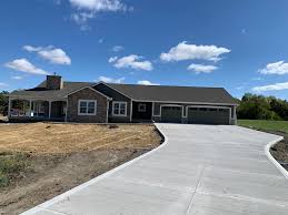 Platinum Exteriors LLC added a...