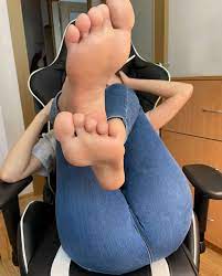 Seltin Sweety Feet : r/seltinsweety