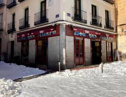 Bodegas en parque industrial para distribucion almacenamiento zona verde y retiro ambienta edificio administrativo y casino. Bodegas Alfaro Arts Entertainment Madrid Spain Facebook 74 Photos