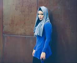 Apa kombinasi warna jilbab untuk baju biru dongker yang pas. Kombinasi Warna Jilbab Dan Pakaian Yang Cocok Fashion Wanita Dan Pria