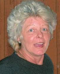 Diane Robidoux's Instagram, Twitter & Facebook