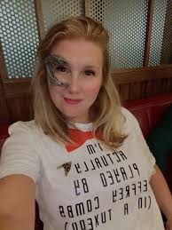 Cheryl Nicholson (@sharkchk)