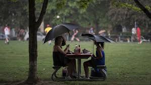 The highest severe weather threat will come after sunset. Bzugekkyrfmr5m