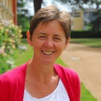 Cheryl Smythe's Instagram, Twitter & Facebook