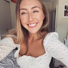 Ellen Lynch (@Ms_Lynch_)