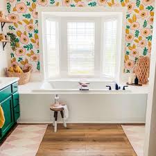 Sherwin Williams On Instagram Wallpaper Guess Again It S A Beautiful Hand Painted Mural A In 2020 Sherwin Williams Paint Colors Interior Paint Colors Buying Paint