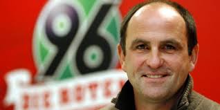 Spielervermittler: Illegale Schmierengeschäfte