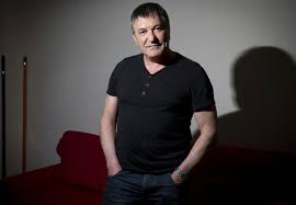 En effet, un an après un premier deuil, son père a été assassiné dans sa. Jean Marie Bigard En Spectacle Pour Soutenir Une Maternite Telepro