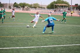 Le csc a commercialisé envers les fac que l'équipe de soccer était une communauté inclusive. U S Women S Armed Forces Soccer Team