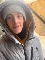 Any one near Durham rd off 6th st interested in shoveling 2 cars out that  are