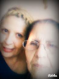 La comida de mamá es la más rica,...