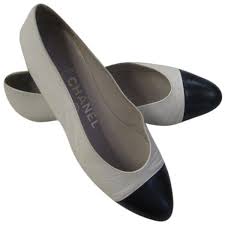 Black And White Ballet Flats Chanel Pre Owned Chanel White Black Capped Ballet Flats White Leather Shoes Black And White Flats Black Cap