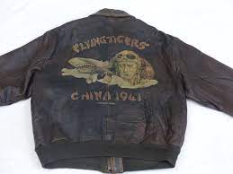 Avirex Vintage A2 Usa Pilot S Leather Jacket Flying Tigers China 1942 Size Xl Pilot Leather Jacket Mens Outfits Varsity Jacket