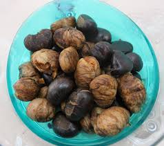 Viene presentata la storia dell'azienda produttrice di castagne fresche secche e farina prodotti lavorazioni eventi e. Castagne Lesse In Pentola A Pressione Spezie Amore E Fantasia