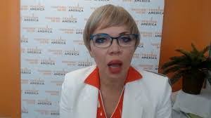 Diane Stang's Instagram, Twitter & Facebook