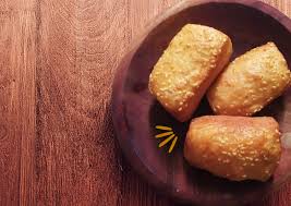 Bolang baling tergolong jenis roti jadul, tetapi banyak di sukai rasanya yang empuk gurih manis bahan: Aneka Resep Odading Bolang Baling Super Lezat