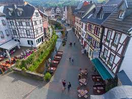 Are listed below, click on the city name to find distance between. Stadt Bad Munstereifel