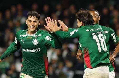 Palmeiras tem mais de 52% de chance de ser campe&atilde;o brasileiro, diz levantamento