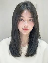 Jasmin Chan's Instagram, Twitter & Facebook