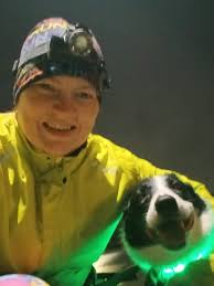 A physio pit stop for Sara. Today is really gruelling for her and she's  really struggling. Your donations and messages are giving her such a boost.  Thank you 🧡 To donate go