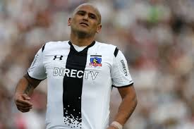 Chupete Suazo y su salida de Colo Colo: “Me trataron como a un cualquiera”  - La Tercera