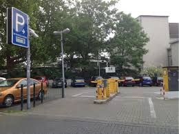 Die altehrwürdige, über die grenzen des ruhrgebiets hinaus bekannte dame unter den theatern, deren. Am Bermuda Dreieck Parking In Bochum Parkme