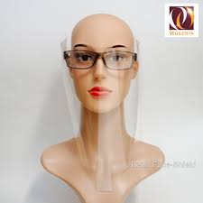 For the face shield simulation, the shield initially deflected droplets toward the ground after a cough. Schutzmaske Spritzschutzmaske Gesichtsmaske Benn Face Shield Neu