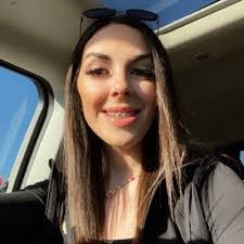 Ashley Paddock's Instagram, Twitter & Facebook