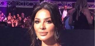 Nadine najim born in lebanon in the february 7. Ù†Ø§Ø¯ÙŠÙ† Ù†Ø³ÙŠØ¨ Ù†Ø¬ÙŠÙ… ØªØ®Ø·Ù Ø§Ù„Ø£Ù†Ø¸Ø§Ø± Ø¨Ø­ÙÙ„ Ù…Ù„ÙƒØ© Ø¬Ù…Ø§Ù„ Ù„Ø¨Ù†Ø§Ù† 2018 ÙÙŠØ¯ÙŠÙˆ