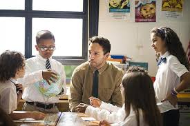 إيجابيات وسلبيات مناقشة المجموعة الكاملة